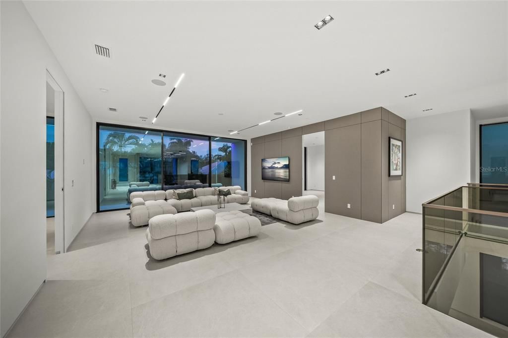 For Sale: $5,995,000 (5 beds, 5 baths, 5270 Square Feet)