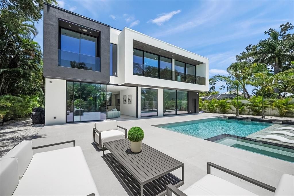 For Sale: $5,995,000 (5 beds, 5 baths, 5270 Square Feet)