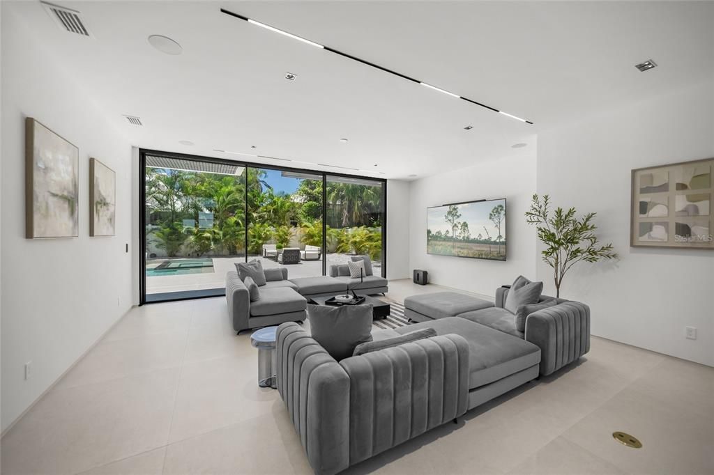 For Sale: $5,995,000 (5 beds, 5 baths, 5270 Square Feet)