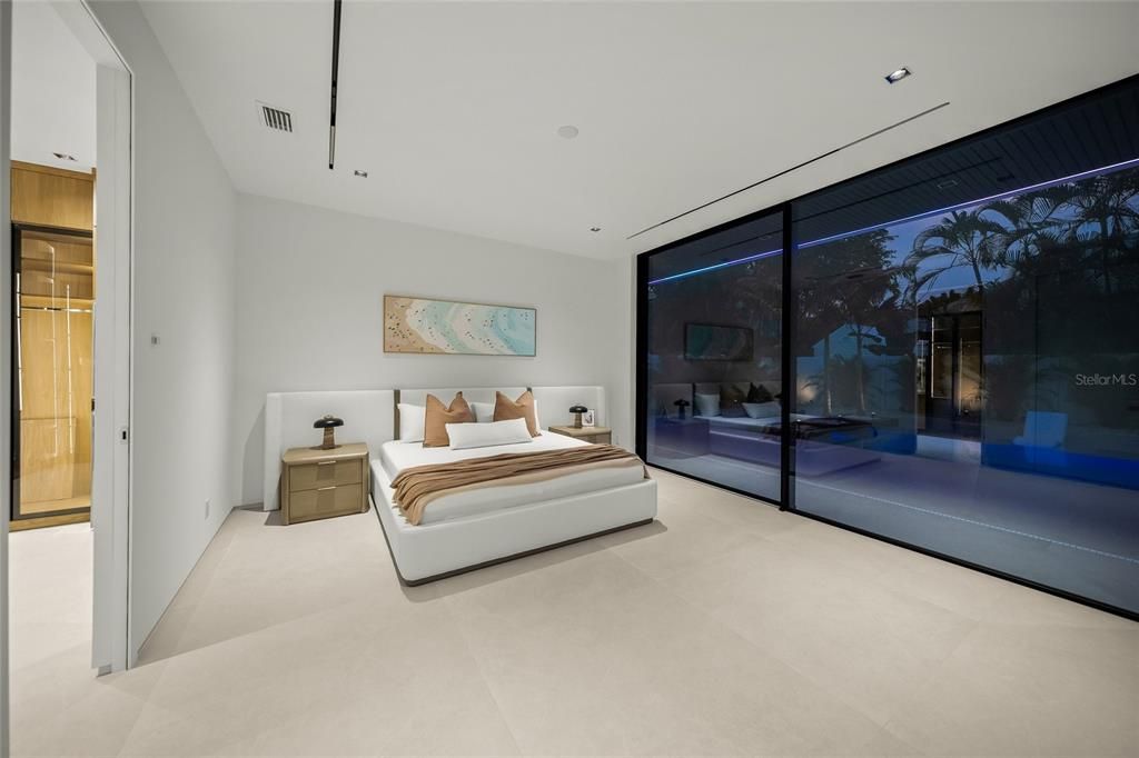 For Sale: $5,995,000 (5 beds, 5 baths, 5270 Square Feet)