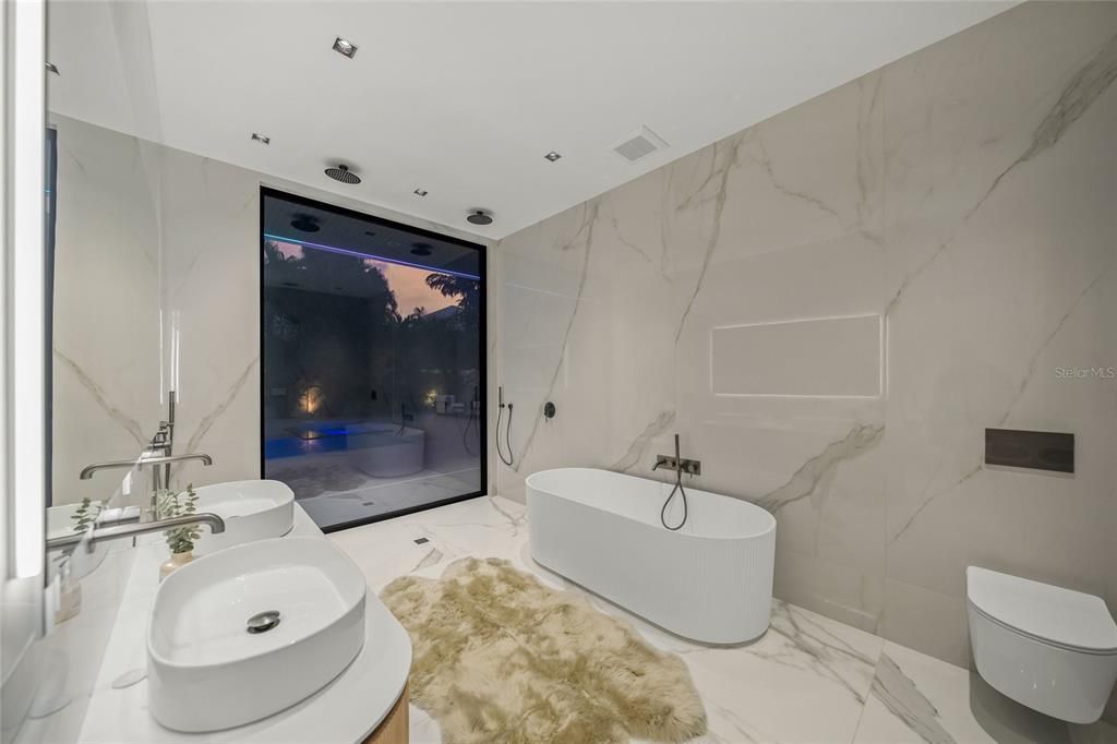 For Sale: $5,995,000 (5 beds, 5 baths, 5270 Square Feet)