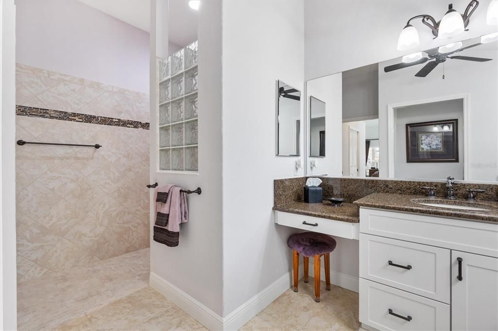 En Venta: $885,000 (3 camas, 2 baños, 2183 Pies cuadrados)