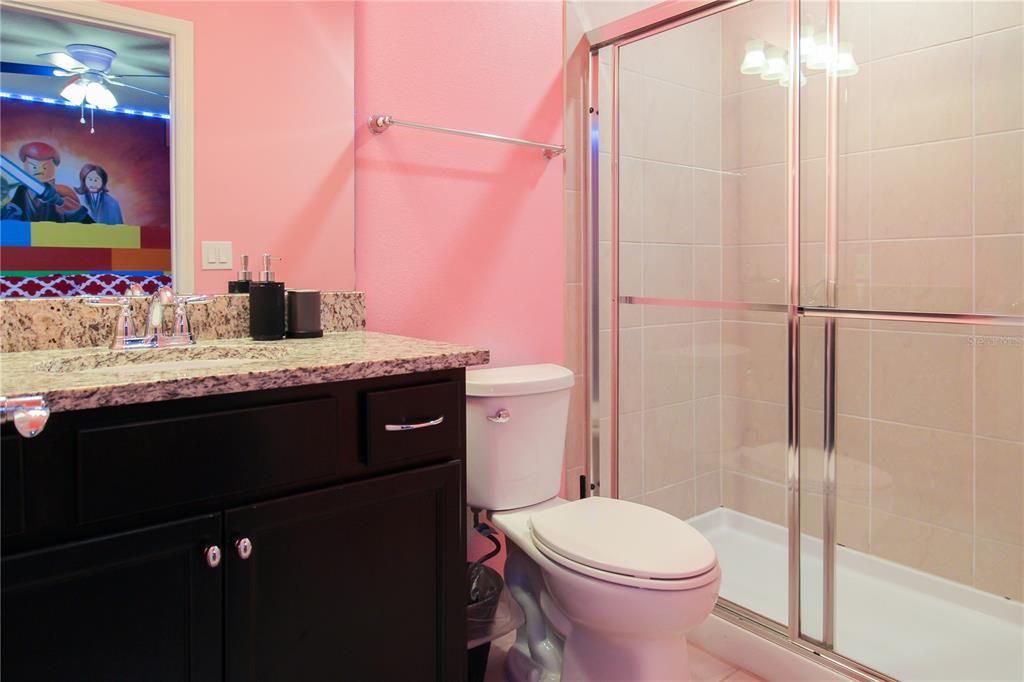En Venta: $799,000 (10 camas, 8 baños, 4399 Pies cuadrados)