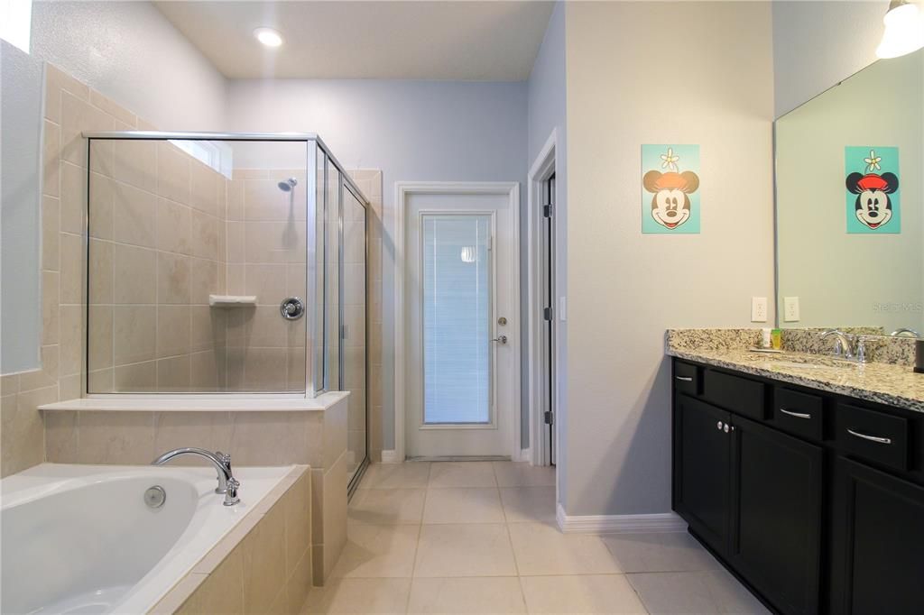 En Venta: $799,000 (10 camas, 8 baños, 4399 Pies cuadrados)
