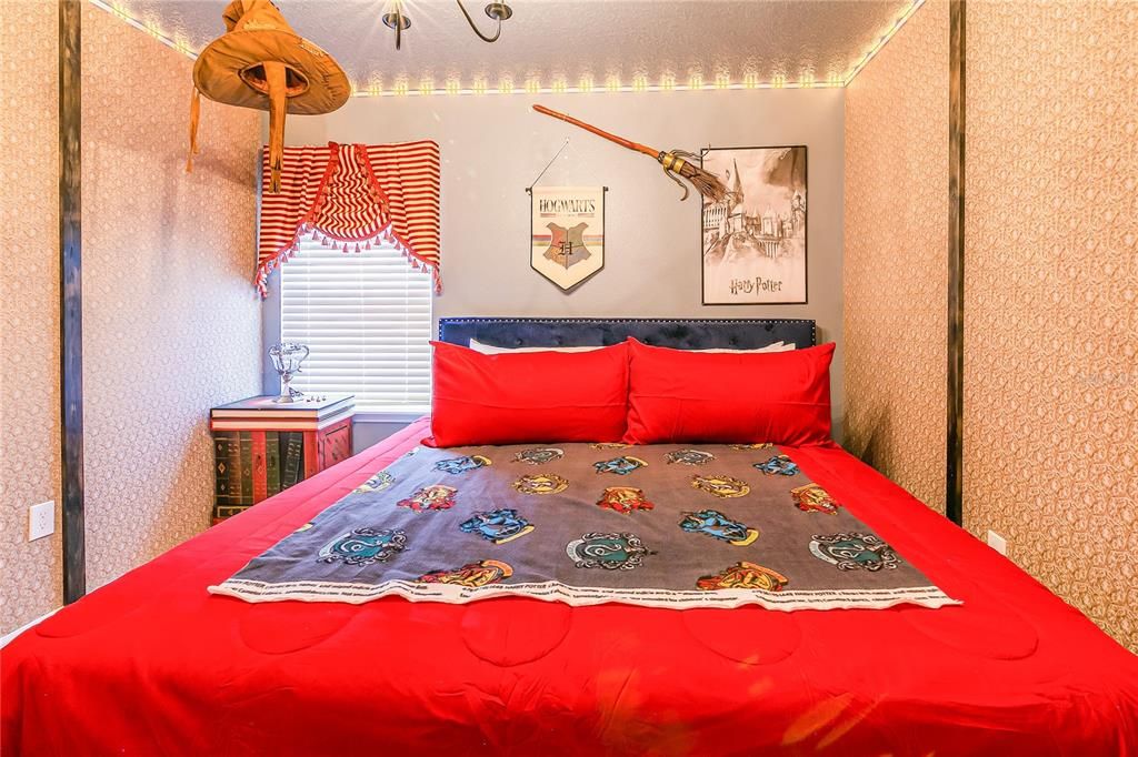 En Venta: $799,000 (10 camas, 8 baños, 4399 Pies cuadrados)