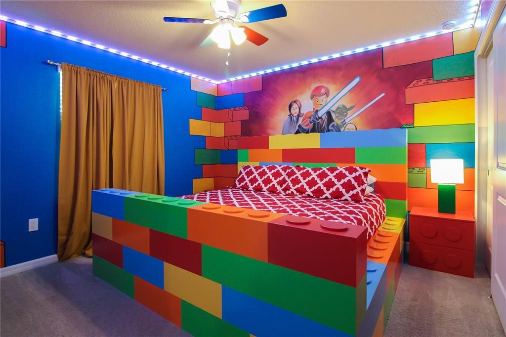 En Venta: $799,000 (10 camas, 8 baños, 4399 Pies cuadrados)