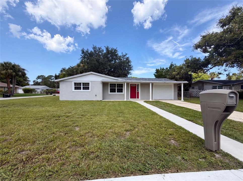 For Sale: $218,000 (2 beds, 2 baths, 1092 Square Feet)