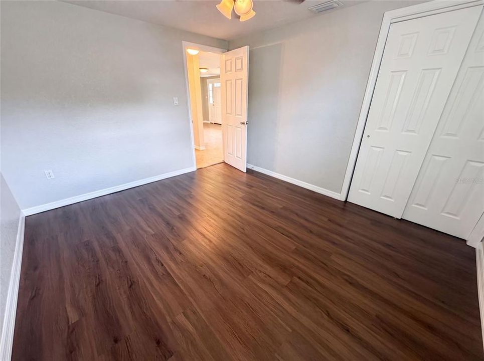 For Sale: $218,000 (2 beds, 2 baths, 1092 Square Feet)