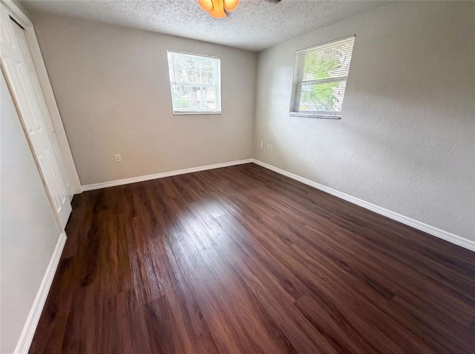 For Sale: $218,000 (2 beds, 2 baths, 1092 Square Feet)