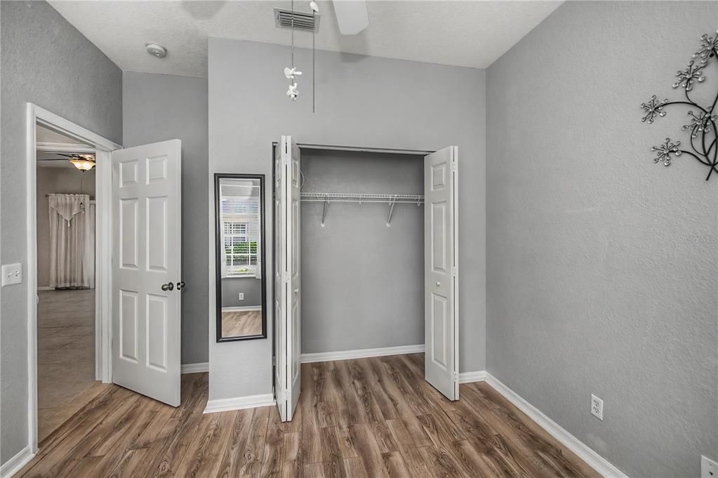 For Sale: $240,000 (2 beds, 2 baths, 1364 Square Feet)