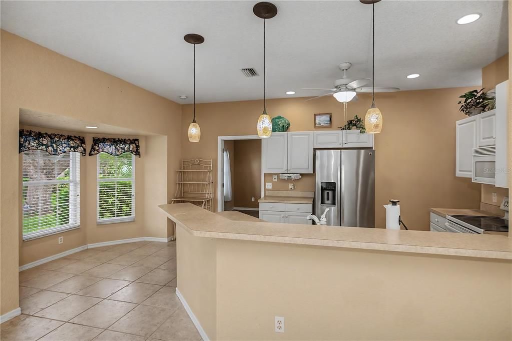 For Sale: $240,000 (2 beds, 2 baths, 1364 Square Feet)