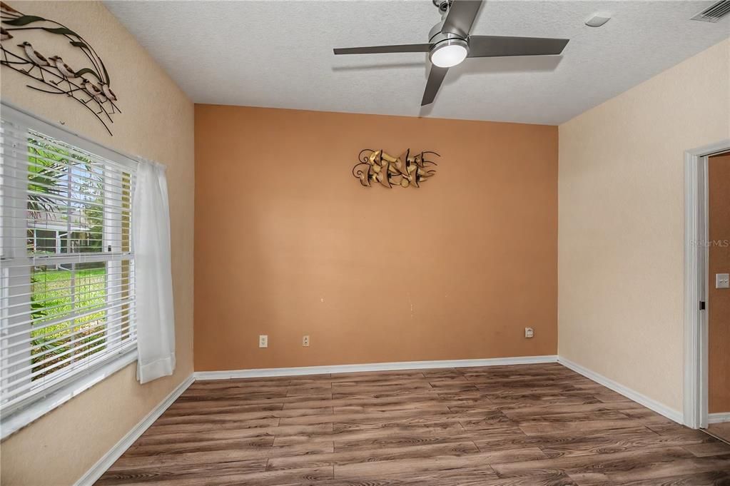 For Sale: $240,000 (2 beds, 2 baths, 1364 Square Feet)