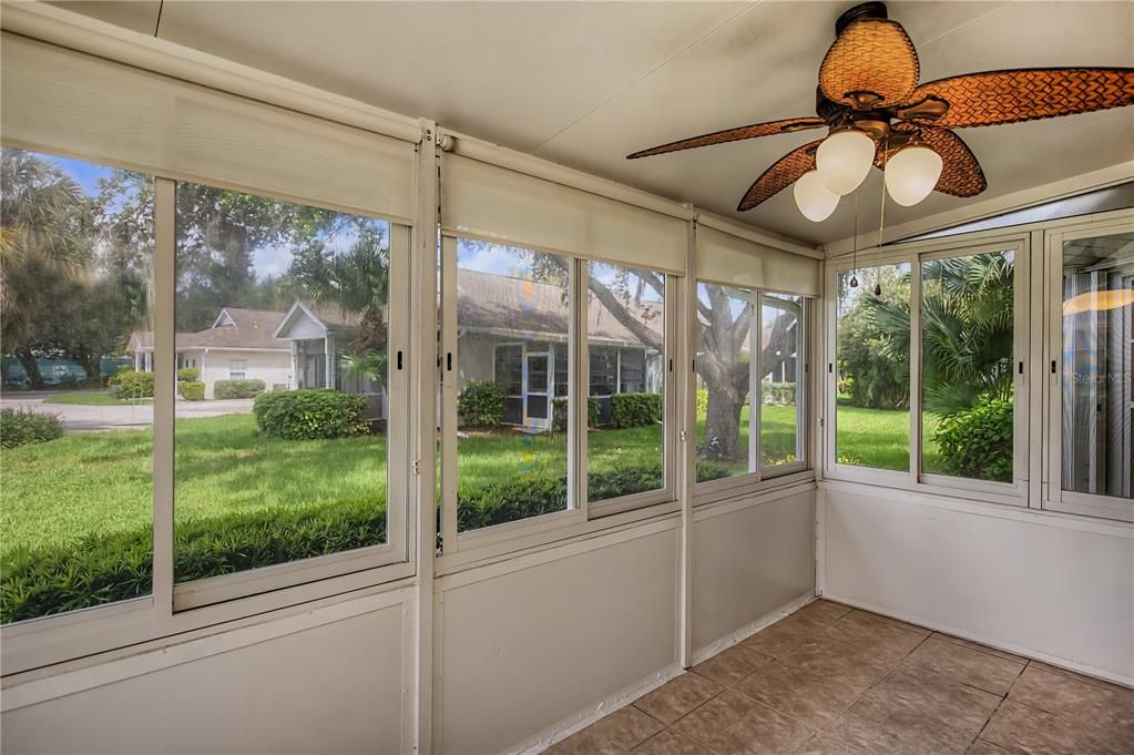 For Sale: $240,000 (2 beds, 2 baths, 1364 Square Feet)