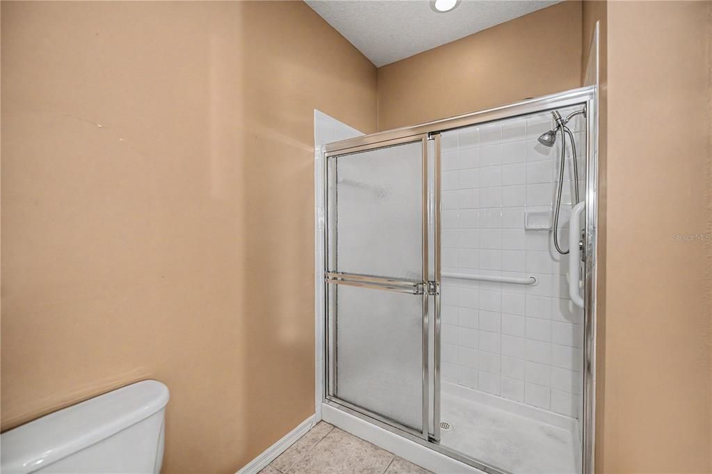 For Sale: $240,000 (2 beds, 2 baths, 1364 Square Feet)