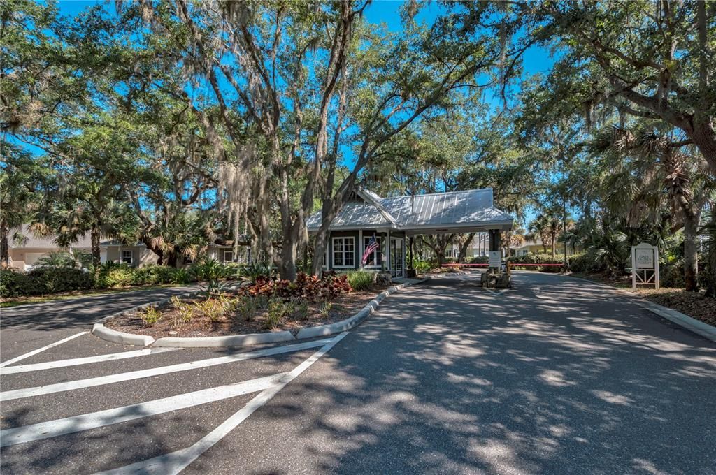 For Sale: $240,000 (2 beds, 2 baths, 1364 Square Feet)