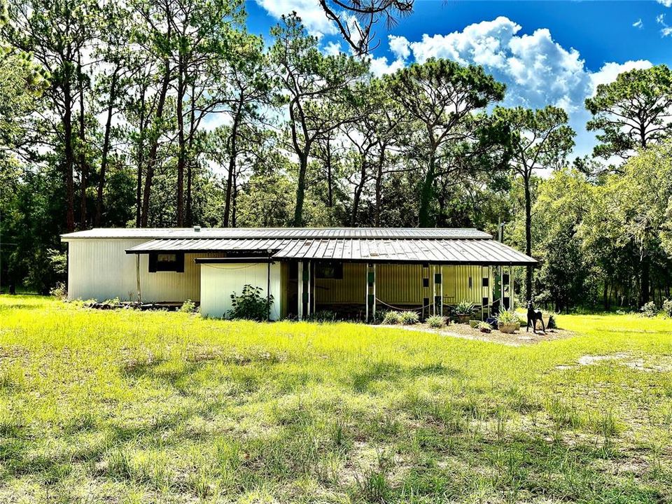 For Sale: $305,000 (3 beds, 2 baths, 1344 Square Feet)