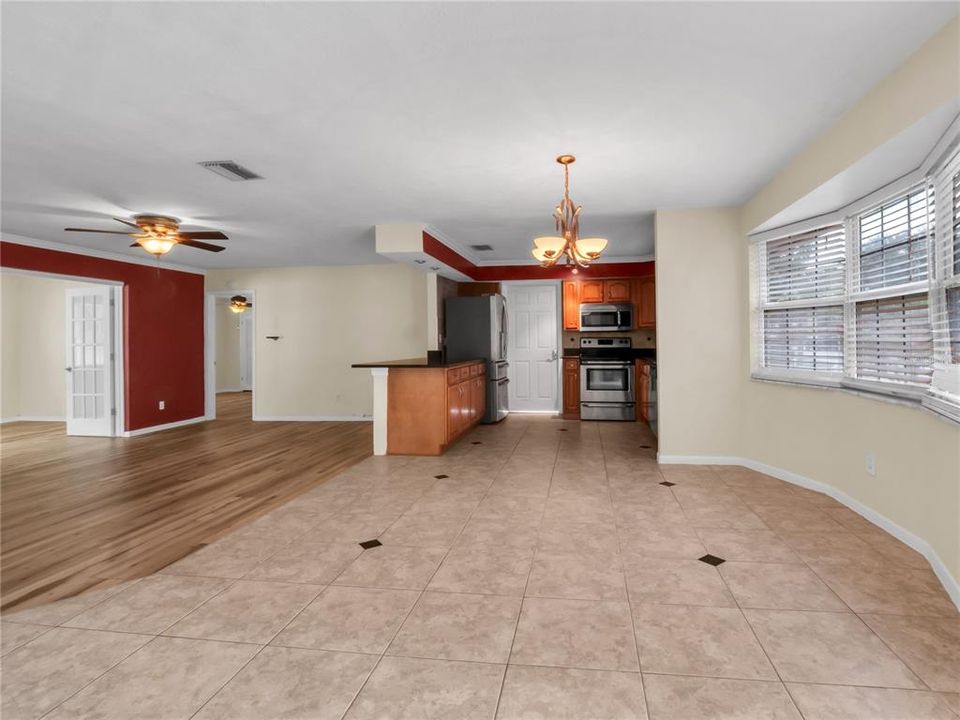 En Venta: $599,900 (3 camas, 2 baños, 1837 Pies cuadrados)