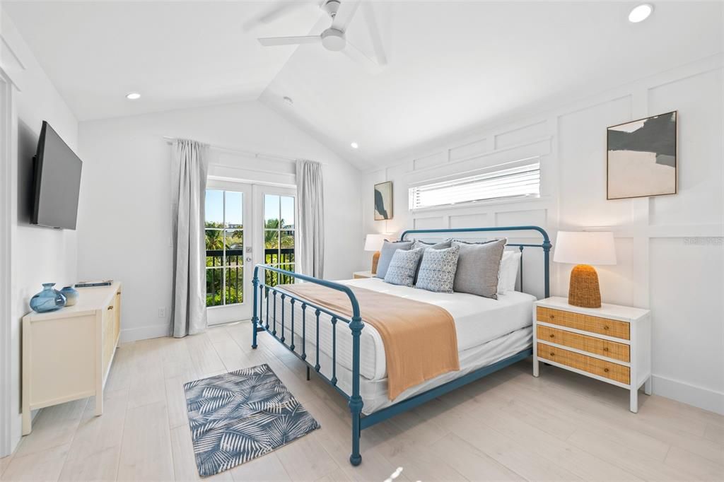 На продажу: $3,690,000 (8 спален, 9 ванн, 4060 Квадратных фут)
