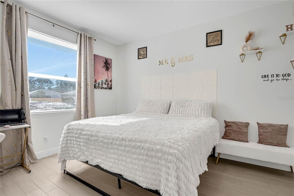 For Sale: $310,000 (3 beds, 2 baths, 1472 Square Feet)