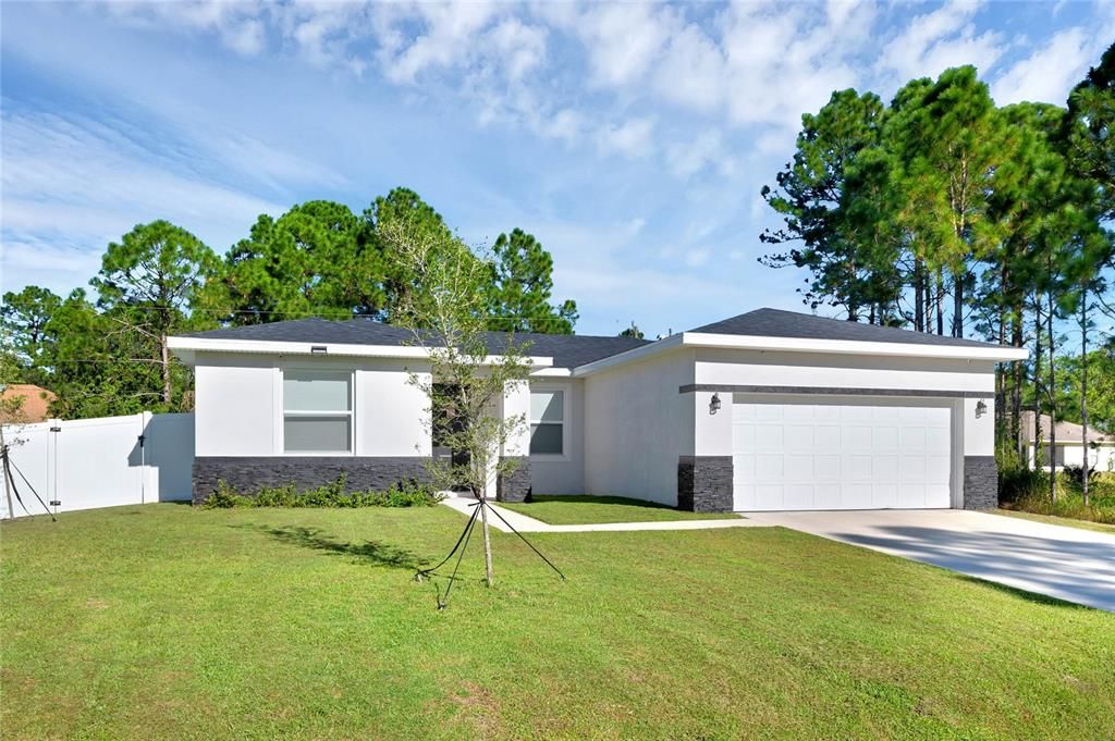 For Sale: $310,000 (3 beds, 2 baths, 1472 Square Feet)