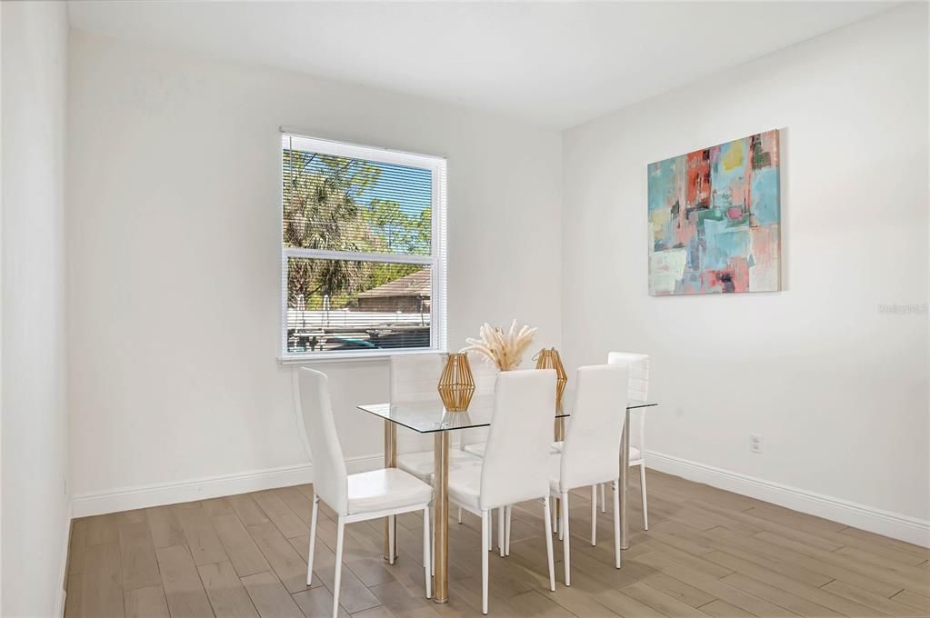 For Sale: $310,000 (3 beds, 2 baths, 1472 Square Feet)