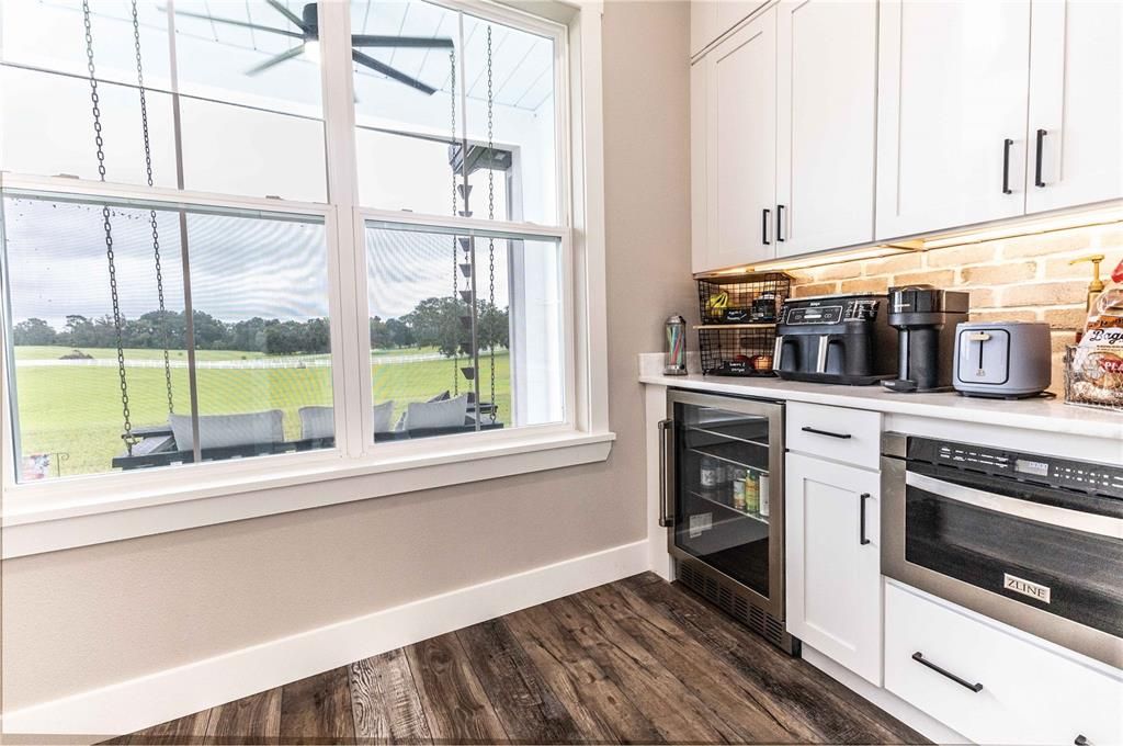 For Sale: $1,290,000 (4 beds, 3 baths, 3031 Square Feet)