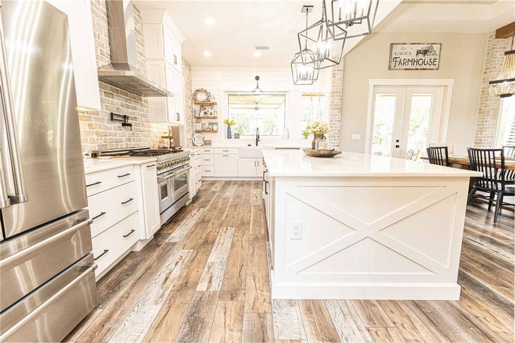 For Sale: $1,290,000 (4 beds, 3 baths, 3031 Square Feet)