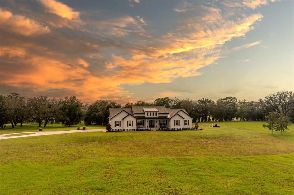 For Sale: $1,290,000 (4 beds, 3 baths, 3031 Square Feet)