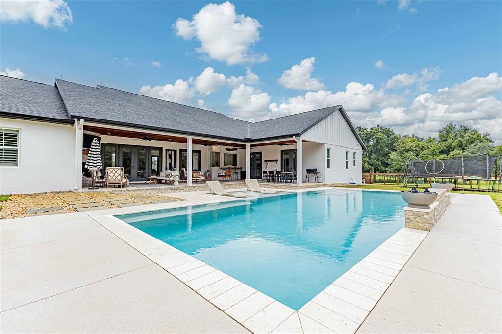 For Sale: $1,290,000 (4 beds, 3 baths, 3031 Square Feet)