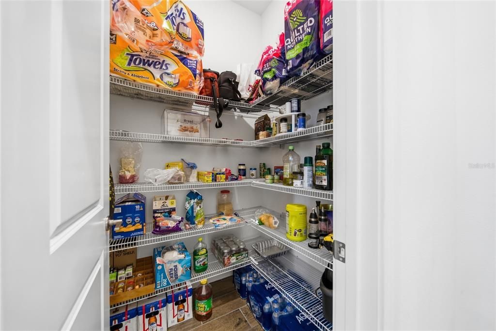 На продажу: $549,000 (4 спален, 3 ванн, 2453 Квадратных фут)