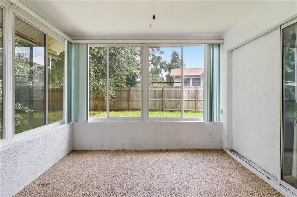 На продажу: $219,000 (2 спален, 2 ванн, 1166 Квадратных фут)