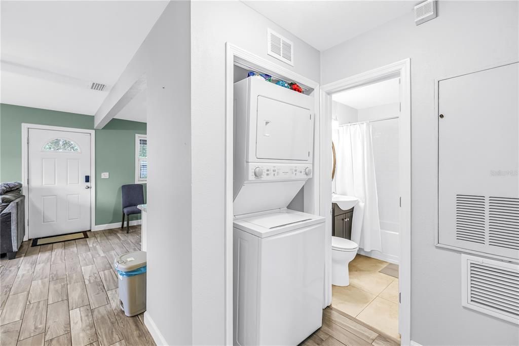 En Venta: $419,950 (3 camas, 2 baños, 1182 Pies cuadrados)