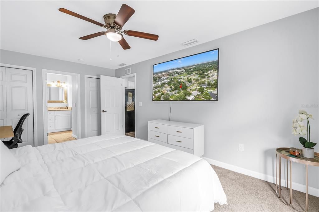 En Venta: $419,950 (3 camas, 2 baños, 1182 Pies cuadrados)