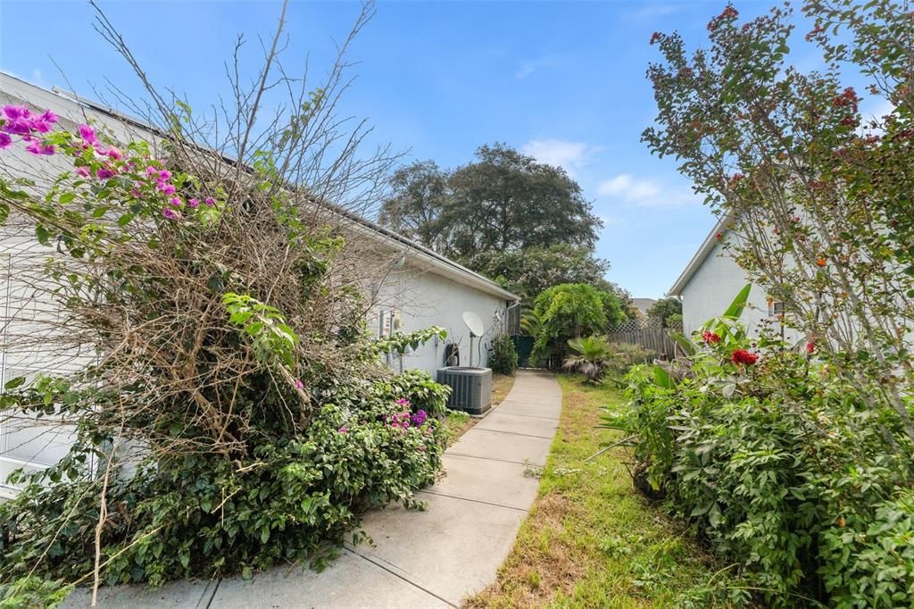 En Venta: $270,000 (3 camas, 2 baños, 2000 Pies cuadrados)