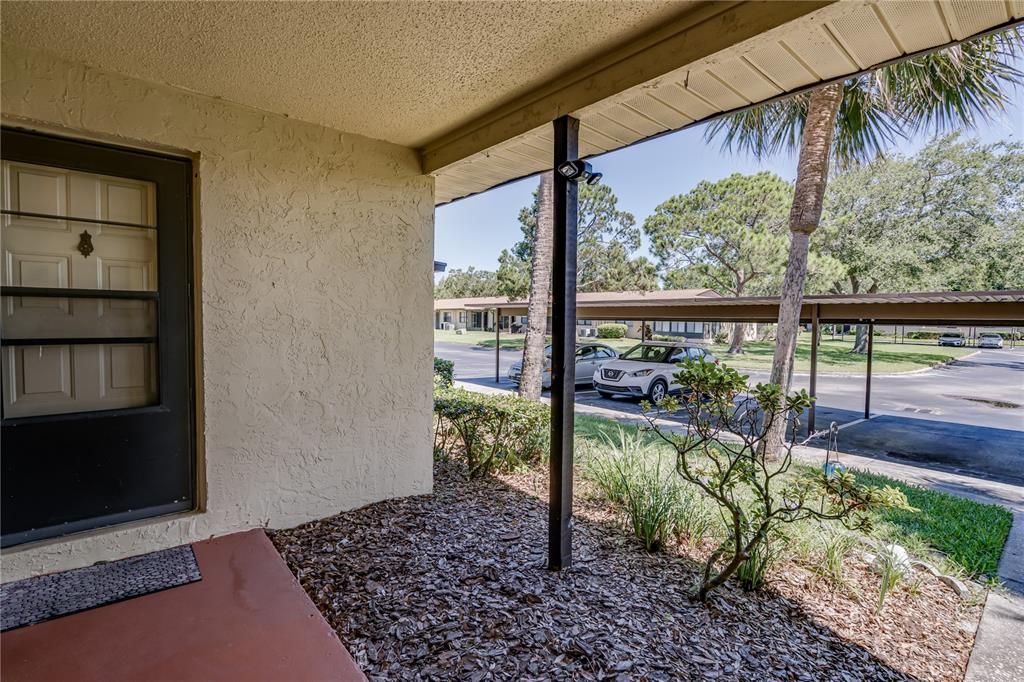 For Sale: $179,900 (2 beds, 2 baths, 945 Square Feet)
