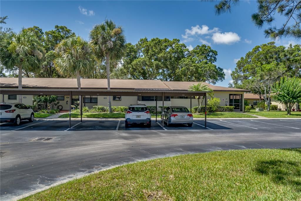 For Sale: $179,900 (2 beds, 2 baths, 945 Square Feet)