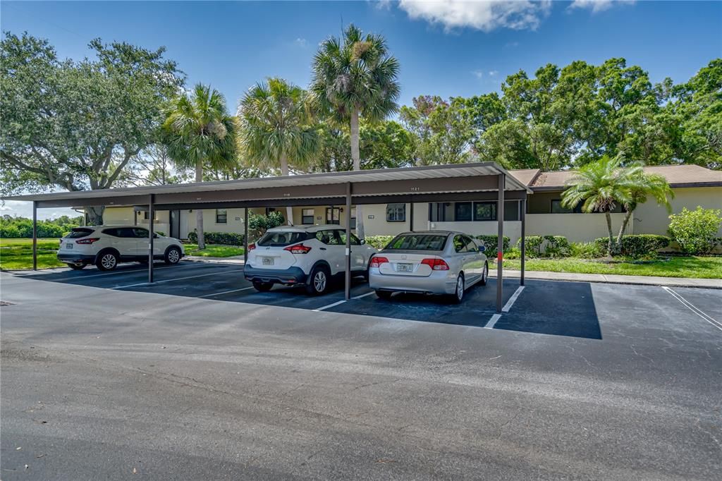 For Sale: $179,900 (2 beds, 2 baths, 945 Square Feet)