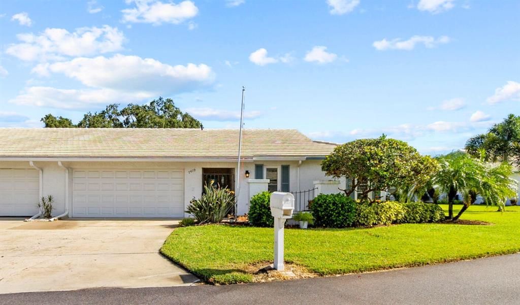 For Rent: $2,650 (2 beds, 2 baths, 1803 Square Feet)