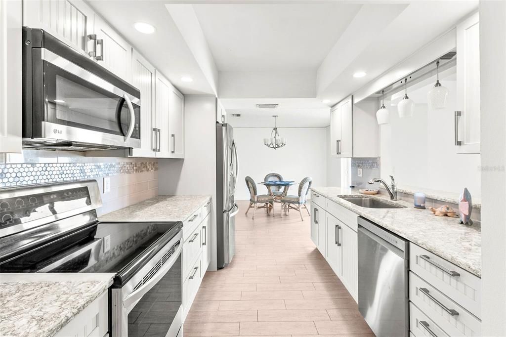 For Rent: $2,650 (2 beds, 2 baths, 1803 Square Feet)