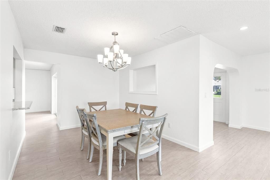 For Rent: $2,650 (2 beds, 2 baths, 1803 Square Feet)