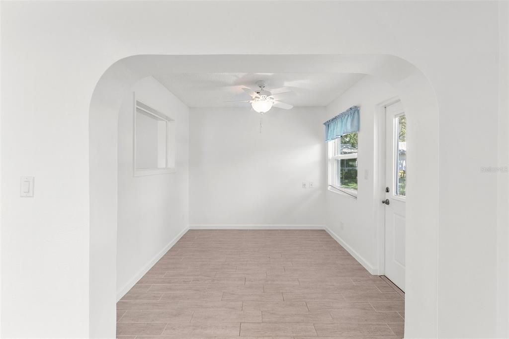 For Rent: $2,650 (2 beds, 2 baths, 1803 Square Feet)