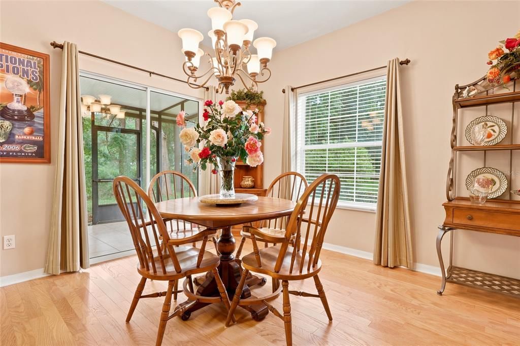 For Sale: $229,000 (2 beds, 2 baths, 1200 Square Feet)