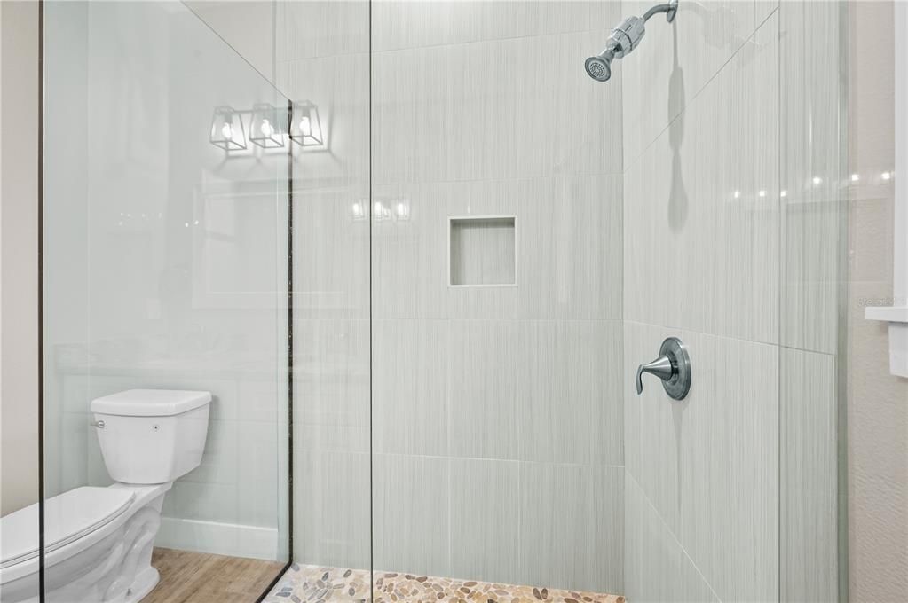 На продажу: $369,000 (3 спален, 2 ванн, 1710 Квадратных фут)