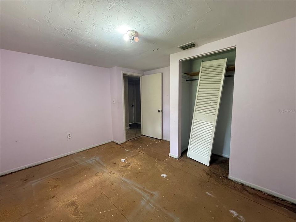 На продажу: $135,000 (3 спален, 1 ванн, 1590 Квадратных фут)
