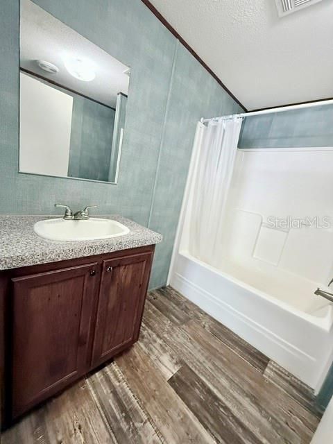 En Renta: $1,395 (3 camas, 2 baños, 1200 Pies cuadrados)