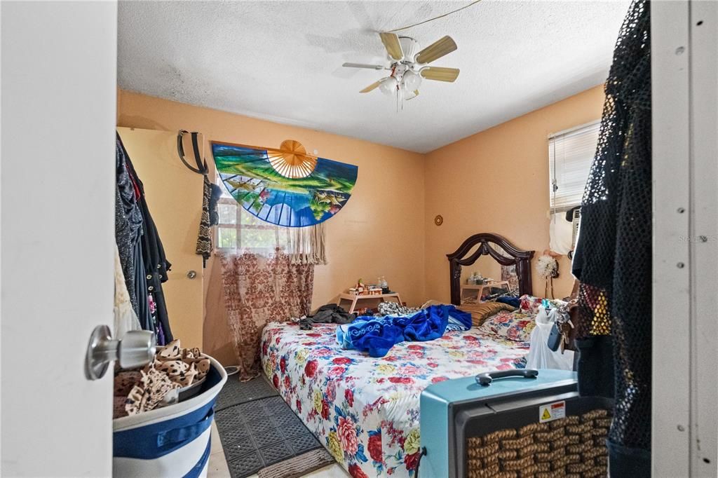 En Venta: $199,990 (4 camas, 1 baños, 1248 Pies cuadrados)