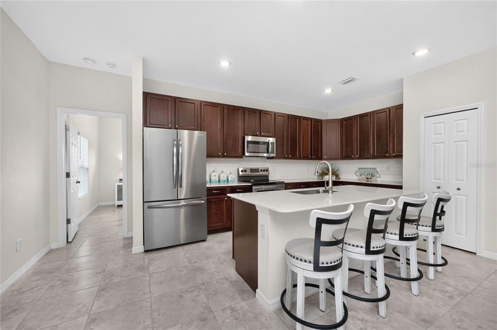 For Sale: $459,000 (4 beds, 2 baths, 1806 Square Feet)