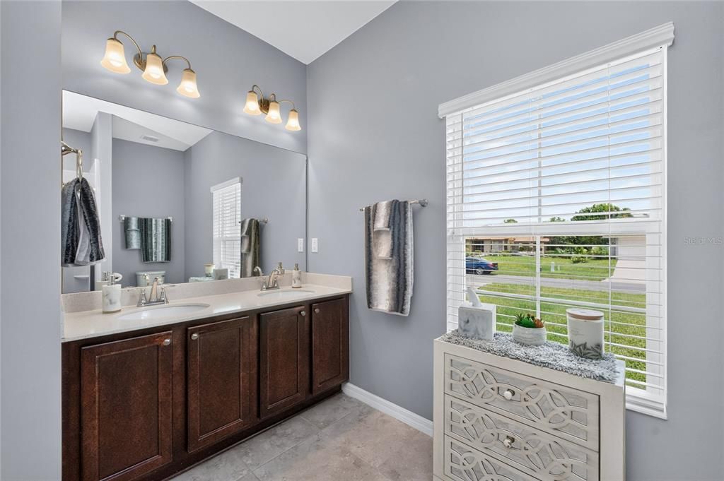 For Sale: $459,000 (4 beds, 2 baths, 1806 Square Feet)
