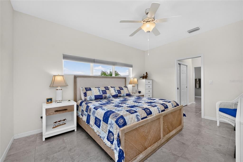 For Sale: $459,000 (4 beds, 2 baths, 1806 Square Feet)