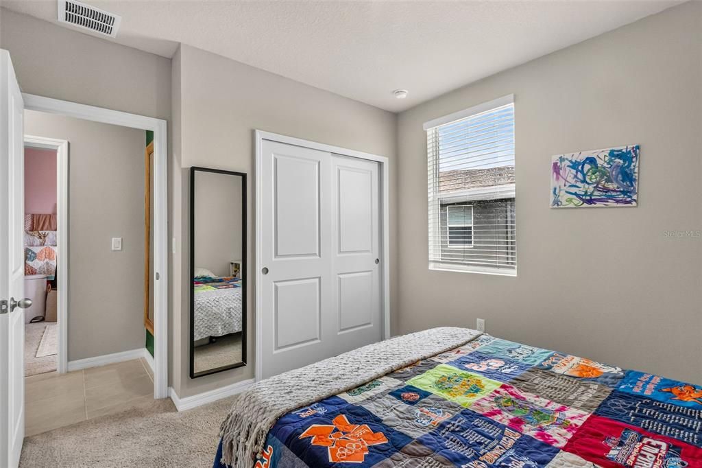 For Sale: $369,000 (3 beds, 2 baths, 1694 Square Feet)
